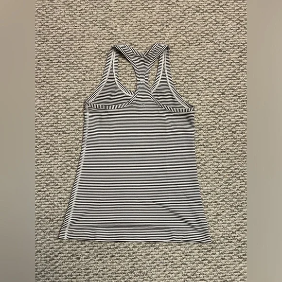 LULULEMON RACERBACK WORKOUT TOP - Picture 2 of 6